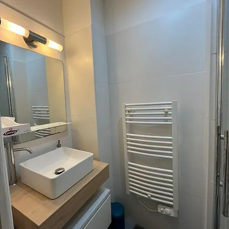 ホームステイ Free Parking, Private Bedroom And Bathroom With Seaview *