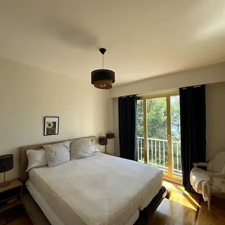 Free Parking, Private Bedroom And Bathroom With Seaview ホームステイ *