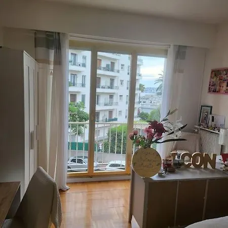 Free Parking, Private Bedroom And Bathroom With Seaview