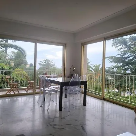 Free Parking, Private Bedroom And Bathroom With Seaview * ニース